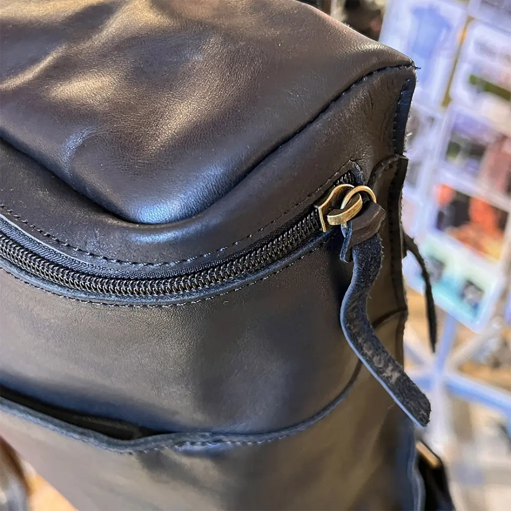 Ernest-Shop_Noordsen_Sac-a-dos_N002-15-Black_02.webp