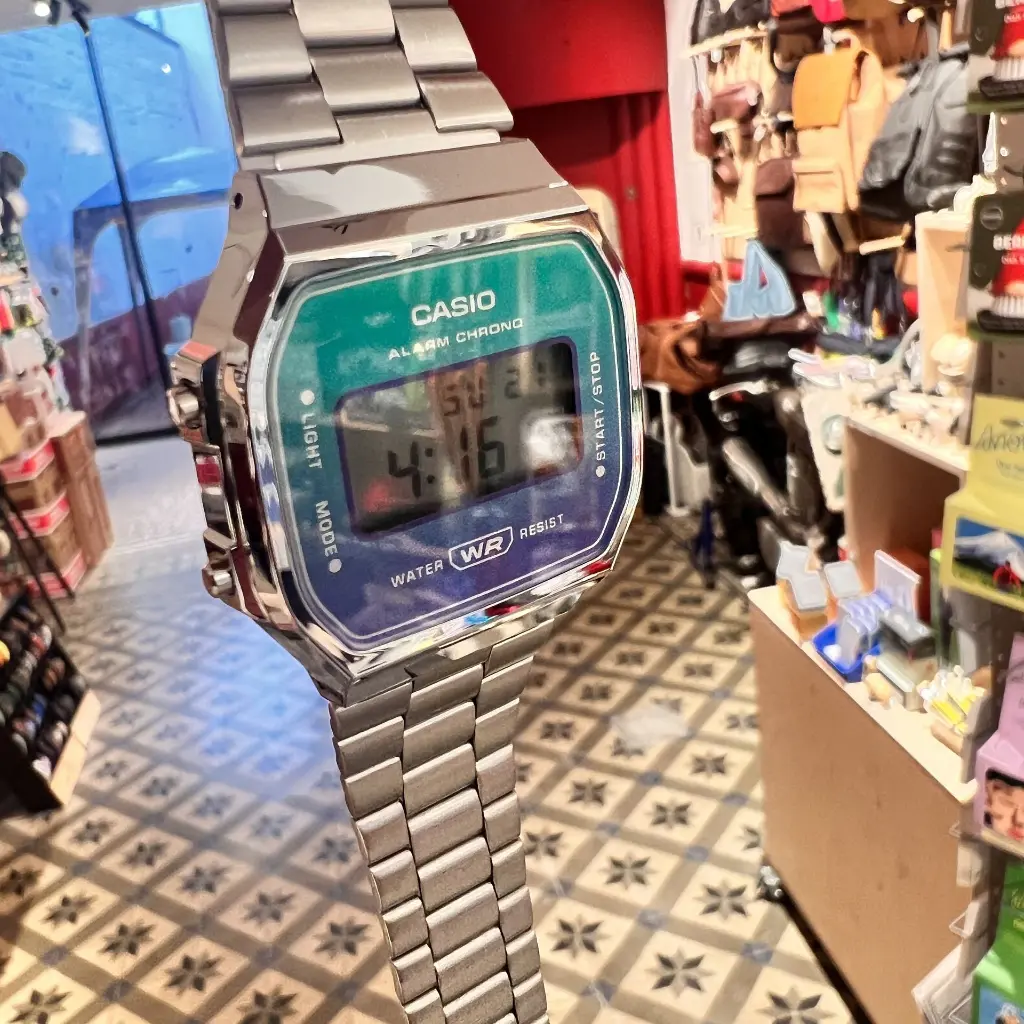 Ernest-Shop_Casio_A168WER-2AEF_05.webp