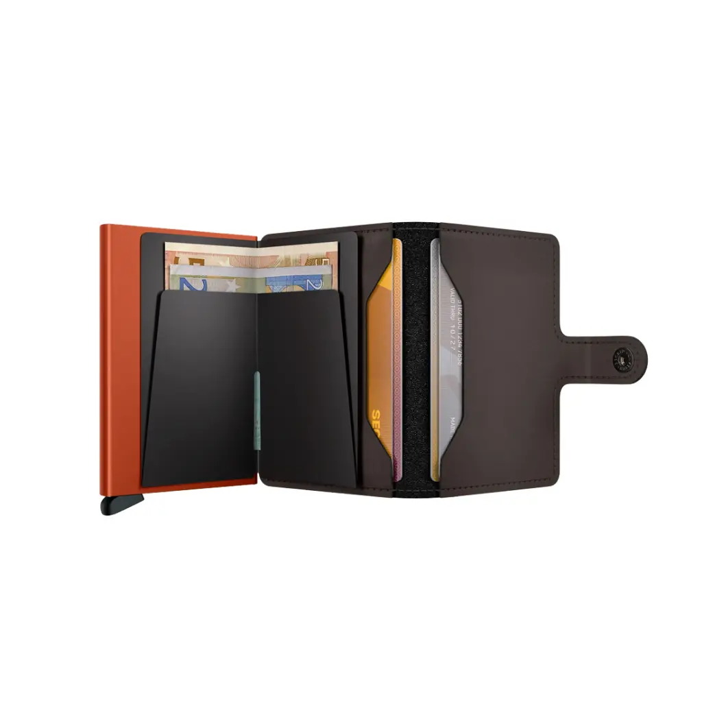 Ernest-Shop_Secrid_Matte_Truffle_Orange_03.webp