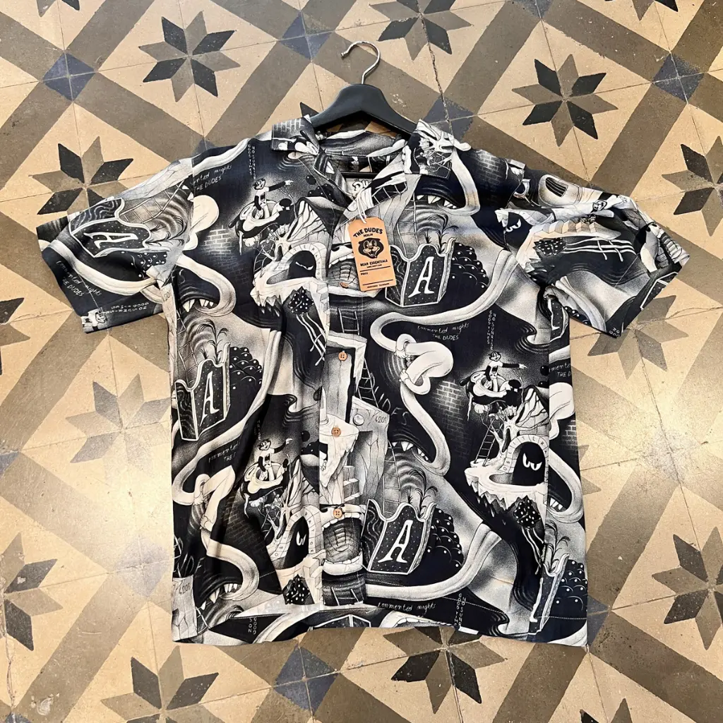 Ernest-Shop_Dudes_Shirt_Tormented-Night_01a.webp