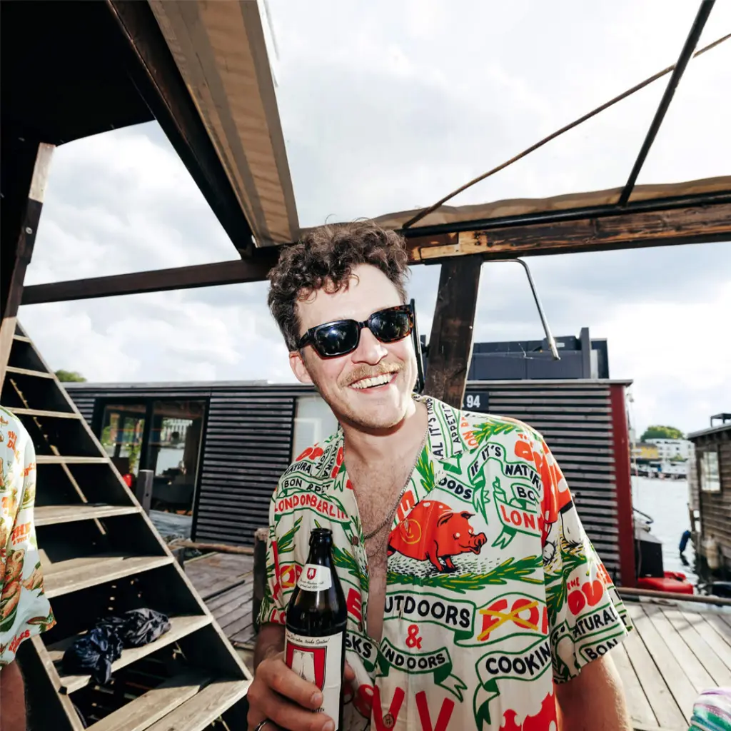Ernest-Shop_Dudes_Shirt_Cooking-with-Risks_03.webp