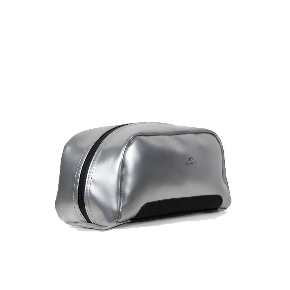Ernest-Shop_Billybelt_Trousse-de-toilette-argente_02.webp