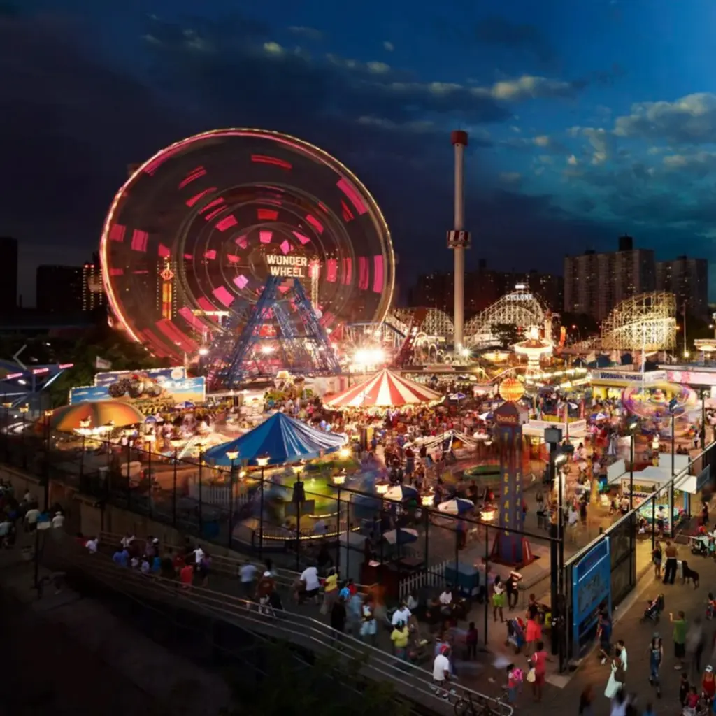 Ernest-Shop_Puzzle_Coney-Island_Day-Night_1500p_03.webp