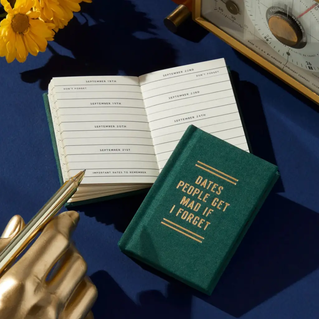 Ernest-Shop_Brass-Monkey_Tiny-Diary_Dates_03.webp