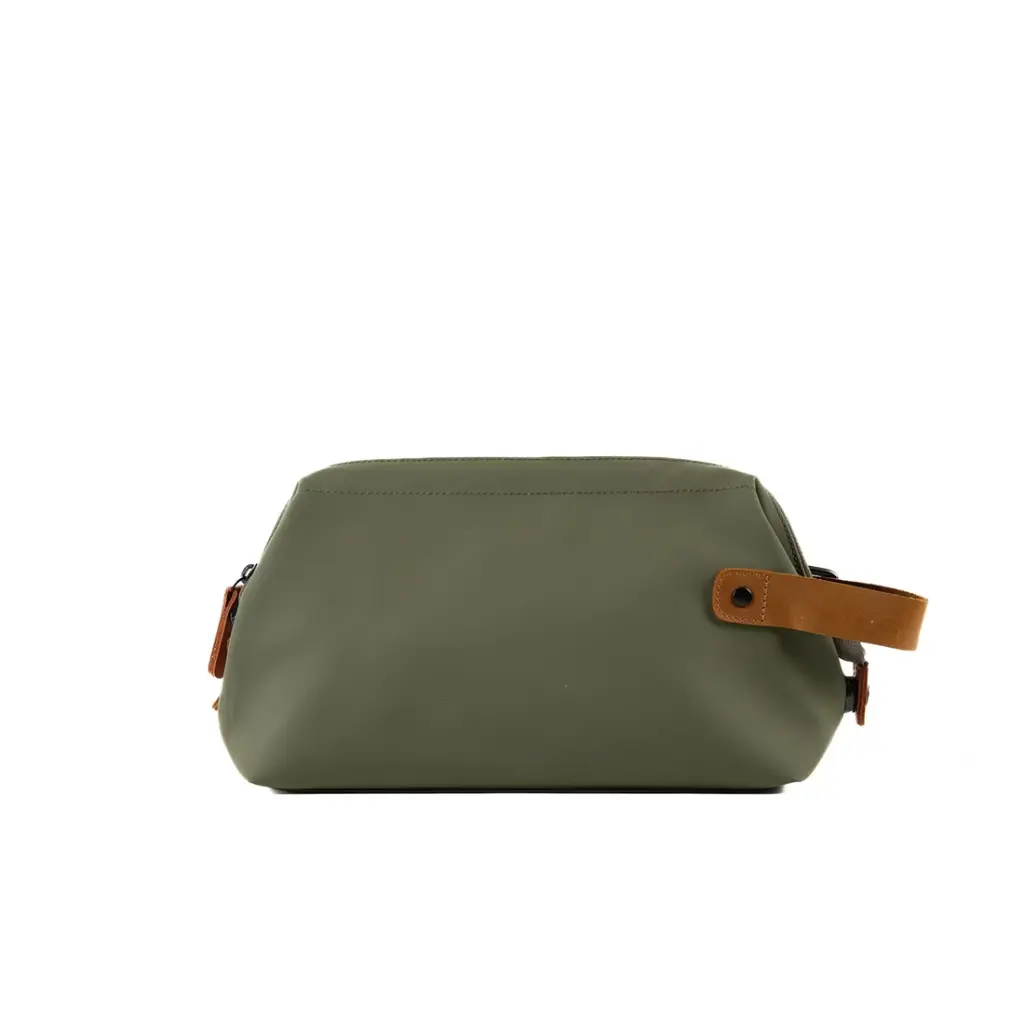 Ernest-Shop_Alaskan-Makers_Trousse-de-toilette_sitka_kaki_01a.webp