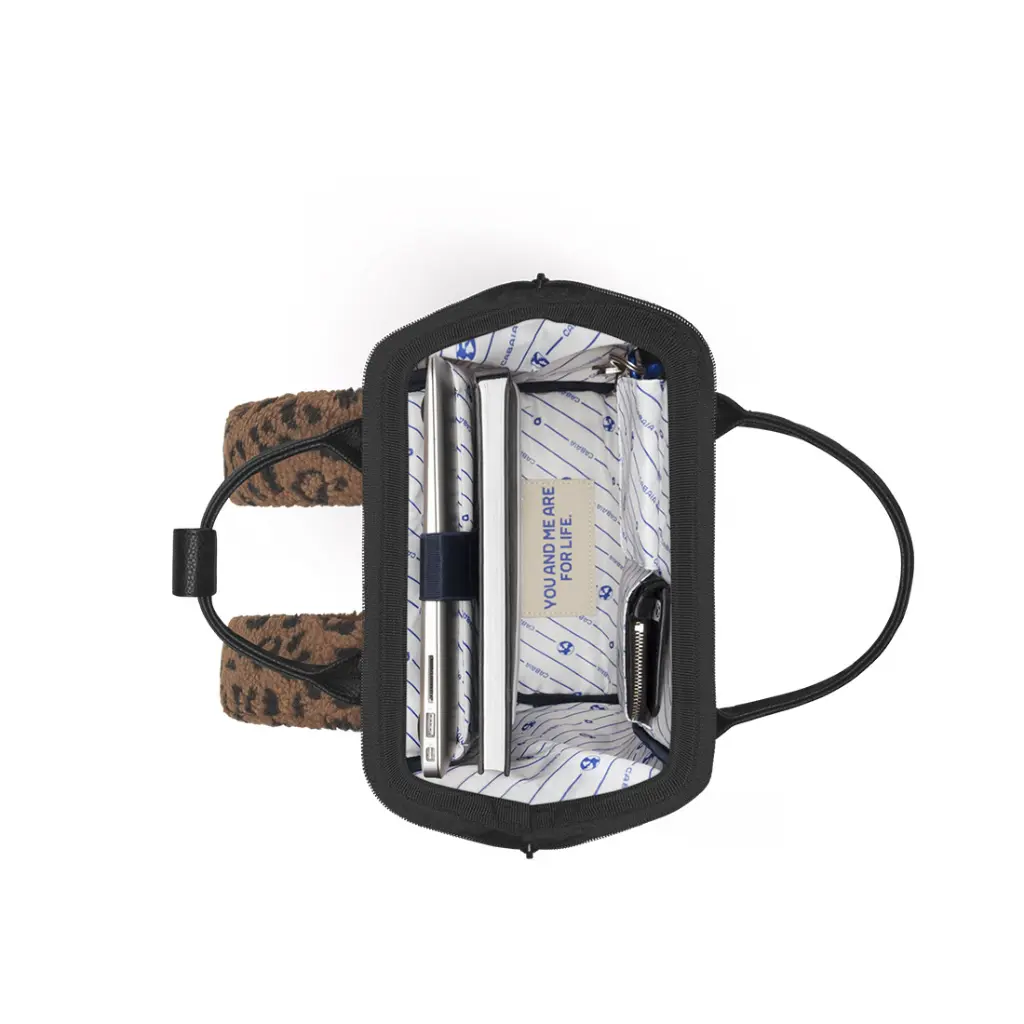 Ernest-Shop_Cabaia_Sac-a-dos_Gaya-S_04.webp