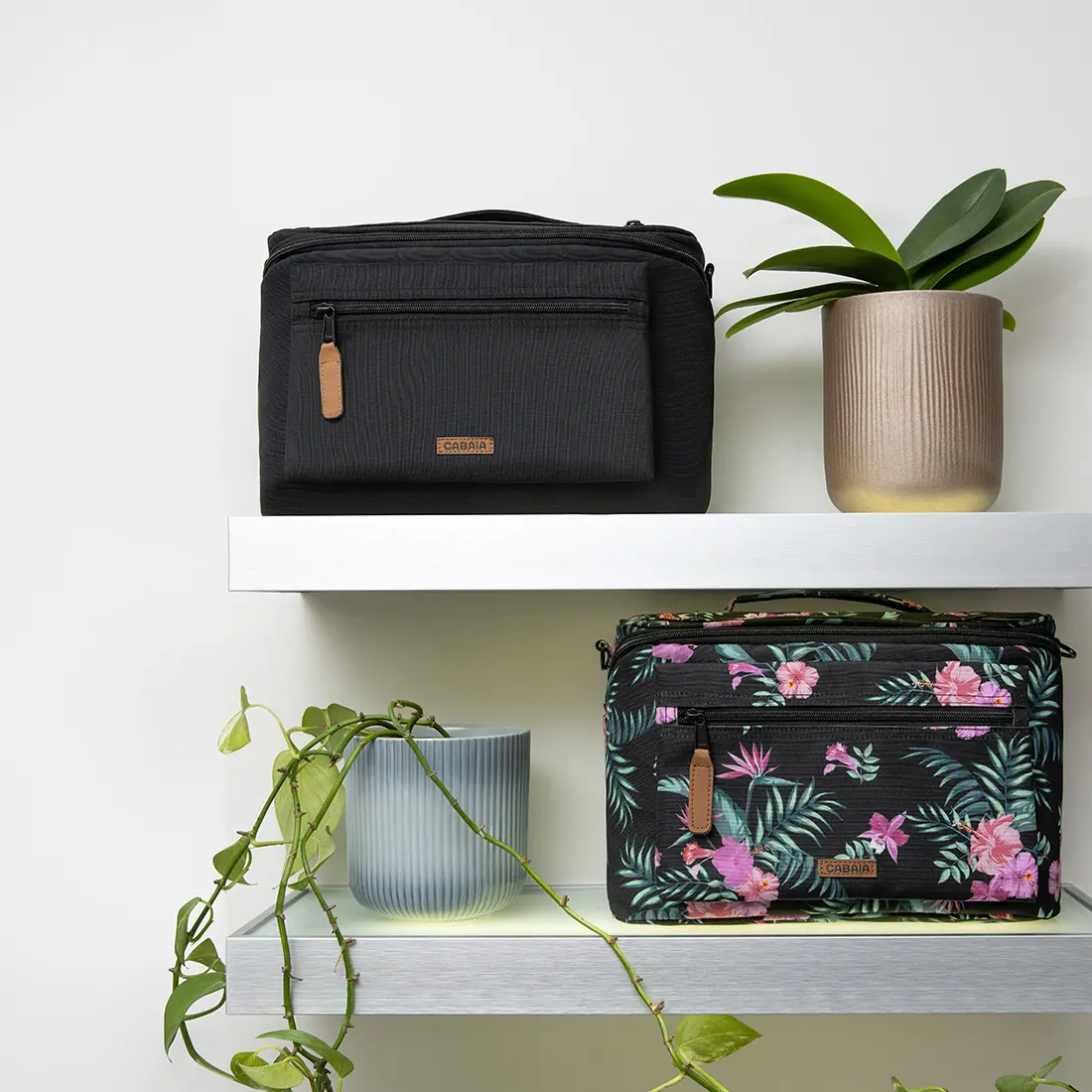 Ernest-Shop_Cabaia_Vanity-Bag_Berlin_04.webp