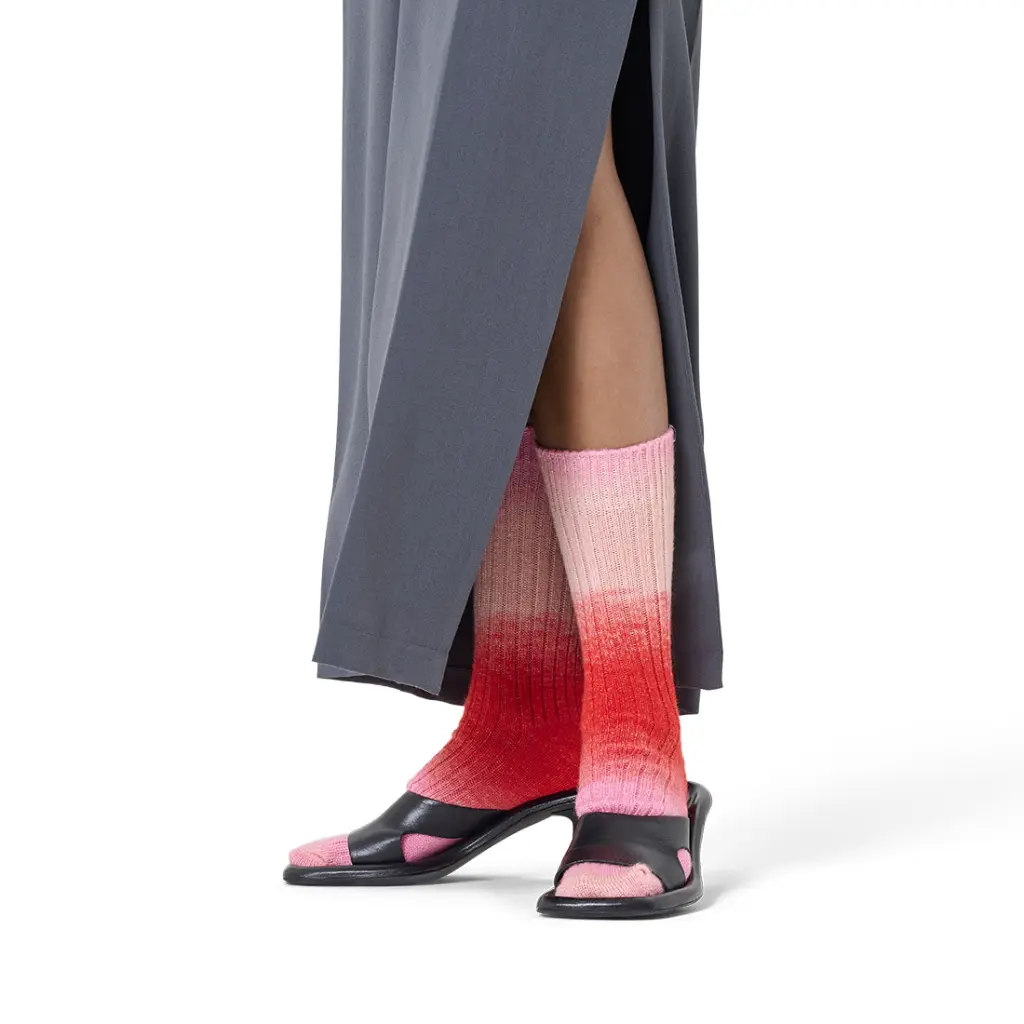 Ernest-Shop_Chaussettes_Happy-Socks_Gradient_Red_03.webp