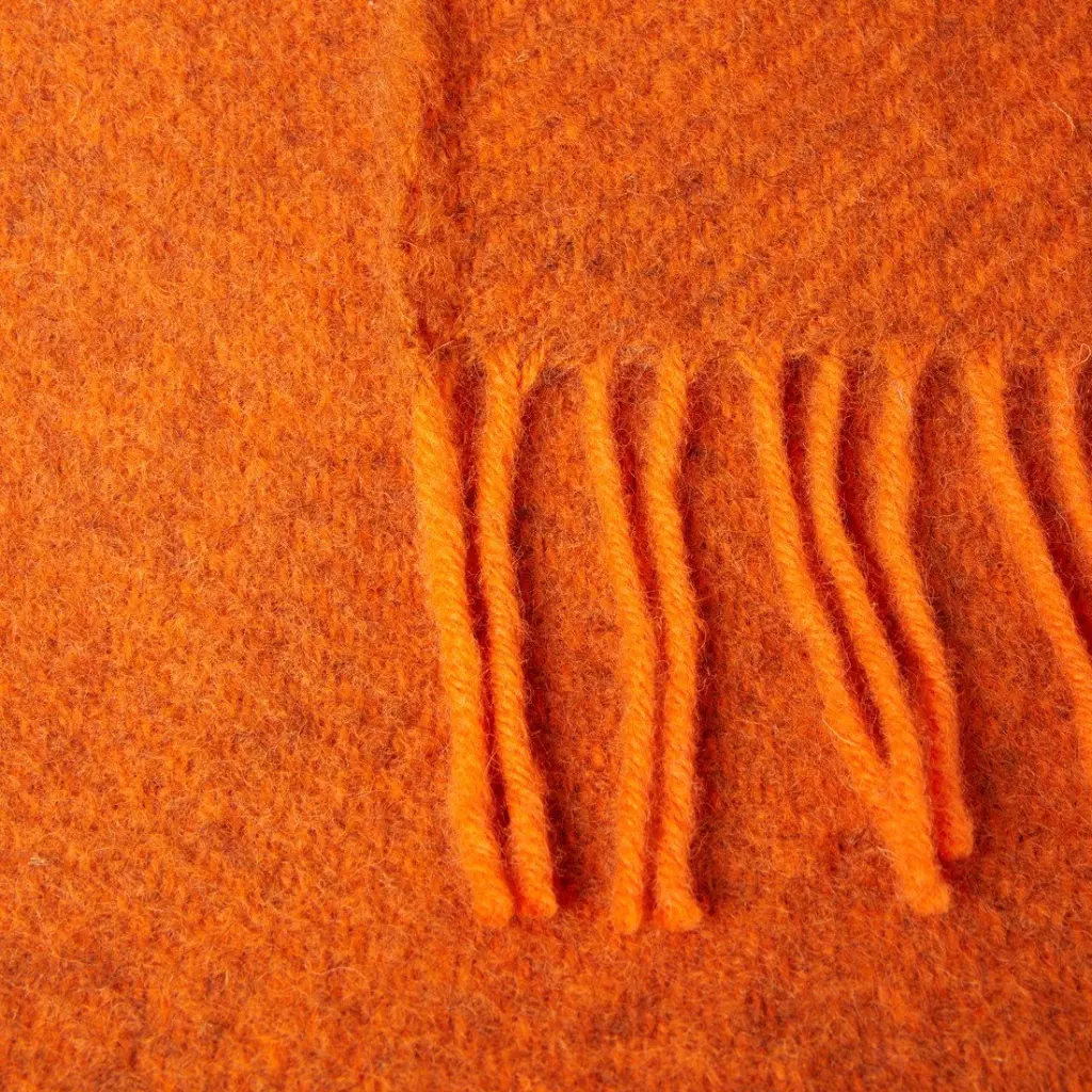 Ernest-Shop_Klippan_Plaid_Gotland_Orange_03.webp