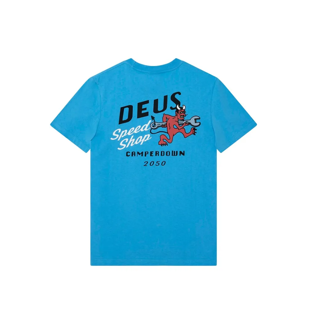 Ernest-Shop_Deus_T-Shirt_Dogleg_02.webp