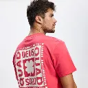 Ernest-Shop_Deus_T-Shirt_Quad_Red_05.webp