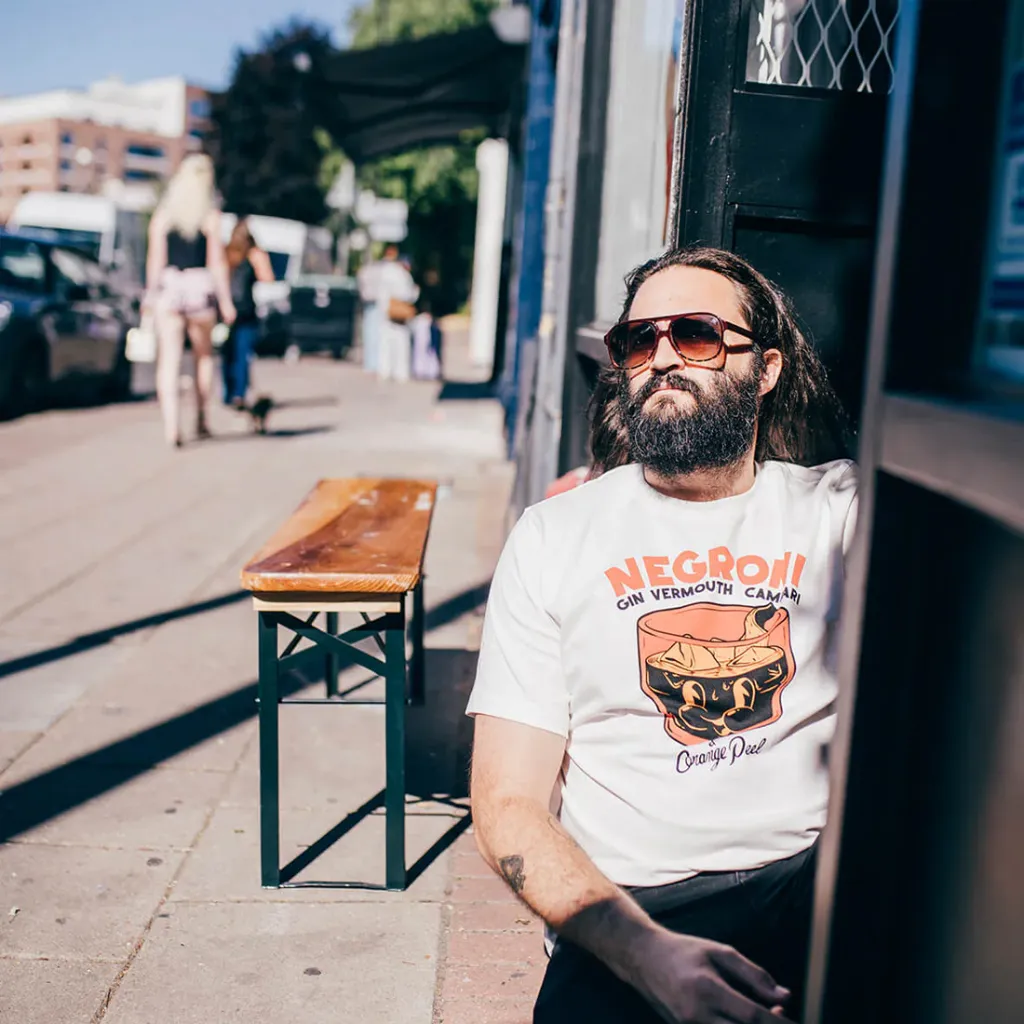 Ernest-Shop_The-Dudes_T-Shirt_Negroni_White_02.webp