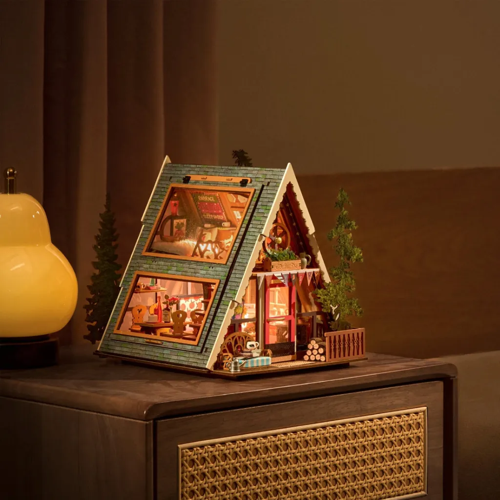 Ernest-Shop_Rolife_Robotime_A-Frame-Cabin_02.webp