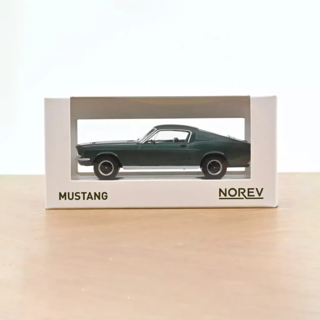 Ernest-Shop_Norev_Voiture-de-collection_Jet-Car_1-43_Ford-Mustang_Fast-Back_1968_vert_02.webp