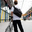 Ernest-Shop_Alaskan-Makers_Sac-cycliste_Messenger_Charbon_02.webp