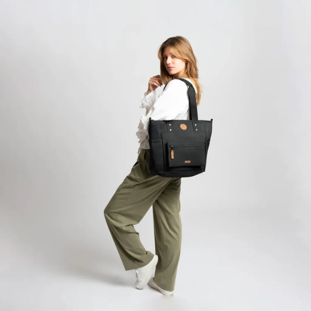 Ernest-Shop_Cabaia_Tote-Bag-Pro_Berlin_02.webp