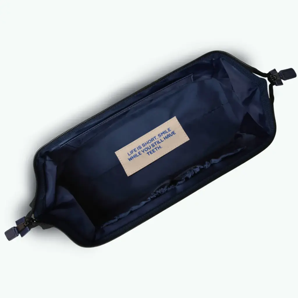Ernest-Shop_Cabaia_Trousse_Andrassy_06.webp