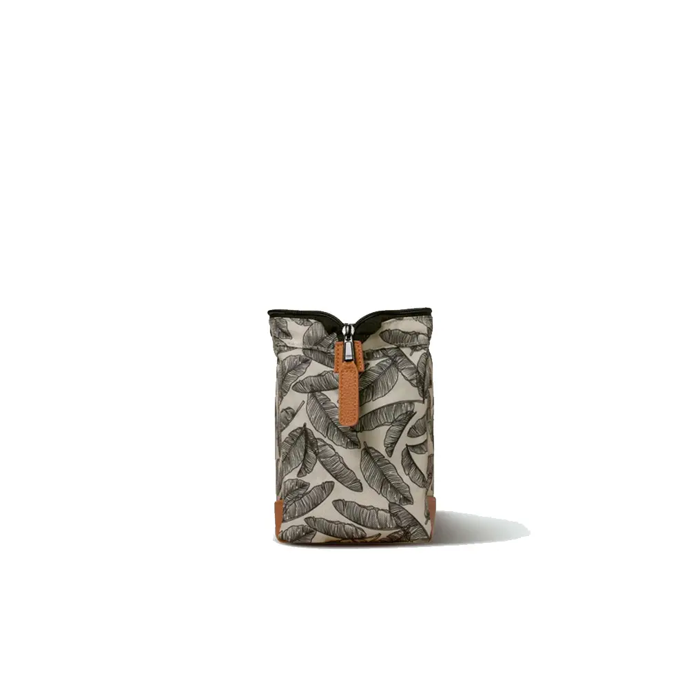 Ernest-Shop_Cabaia_Trousse_Andrassy_04.webp