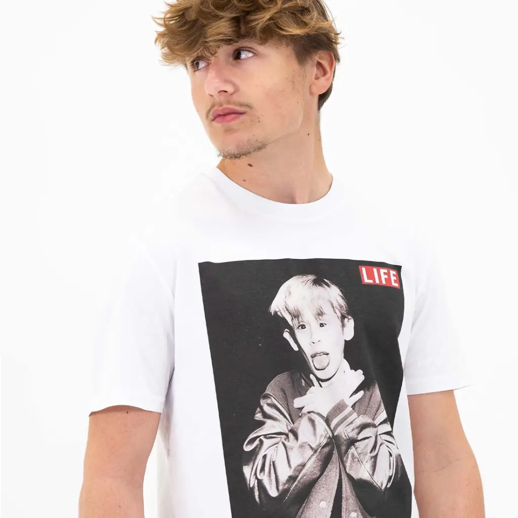 Ernest-Shop_Grafitee_Maculey-Culkin_02.webp